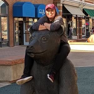 Meet your Posher, Alyssa